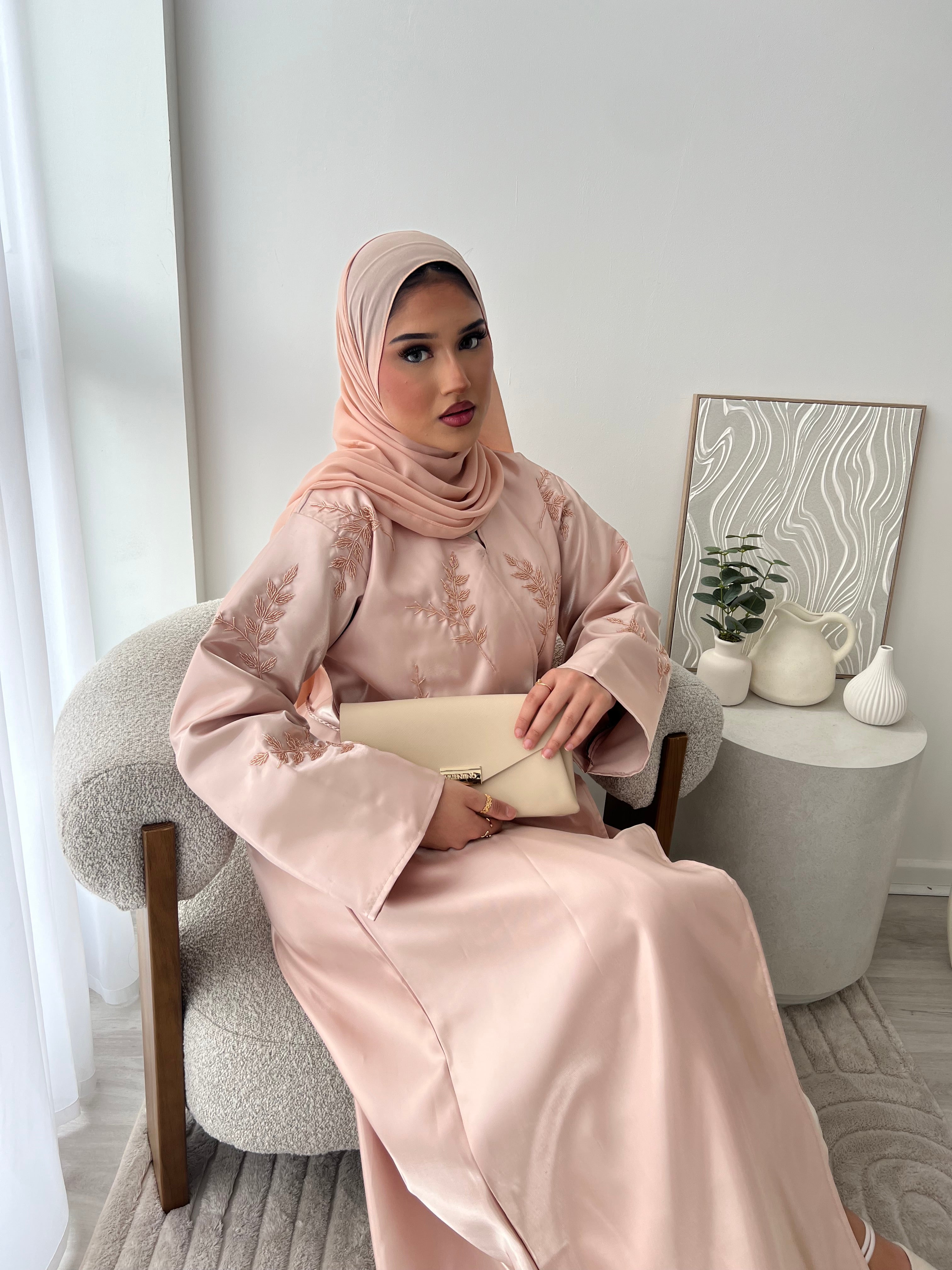 Riyadh Abaya - Blush Beige