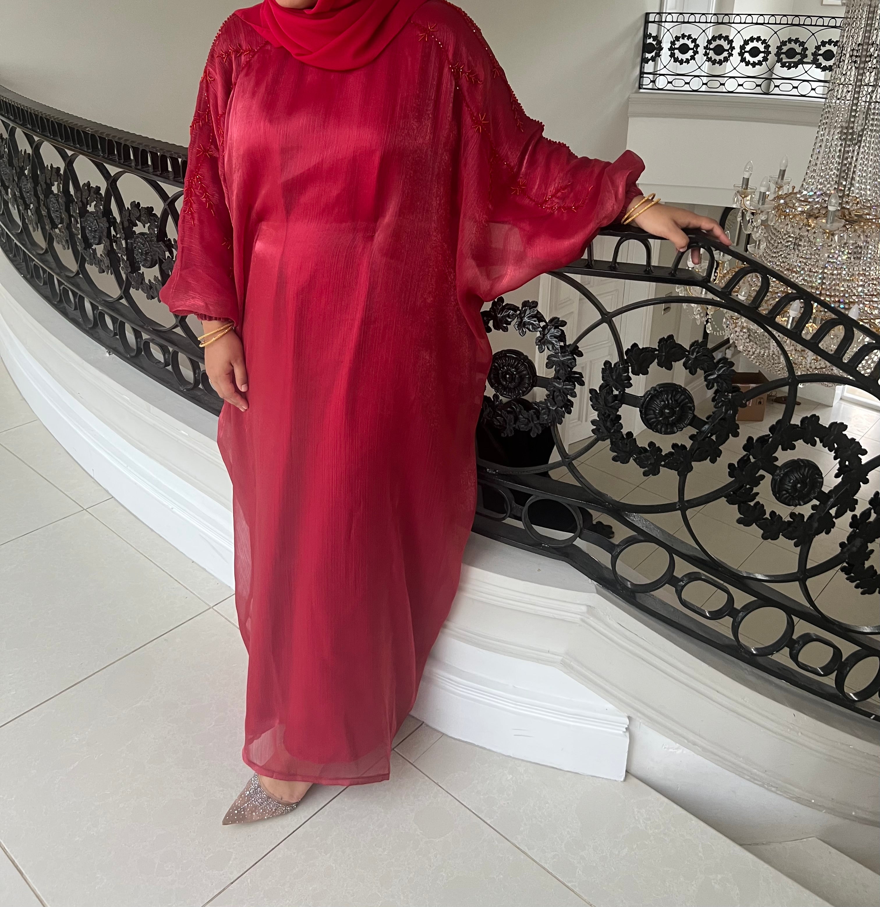 V1 Doha Abaya - Cherry